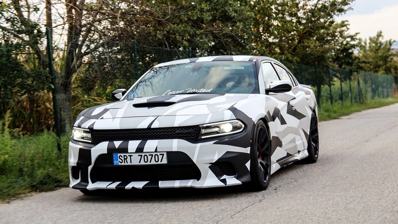 Dodge Charger SRT Hellcat - Camo design - img 1 small