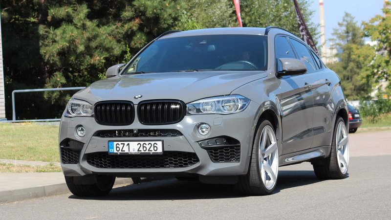 BMW X6 - Grey Gloss wrap