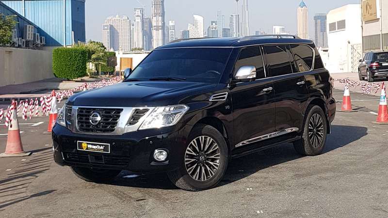 Nissan V8 - Black Gloss wrap - img 1 small