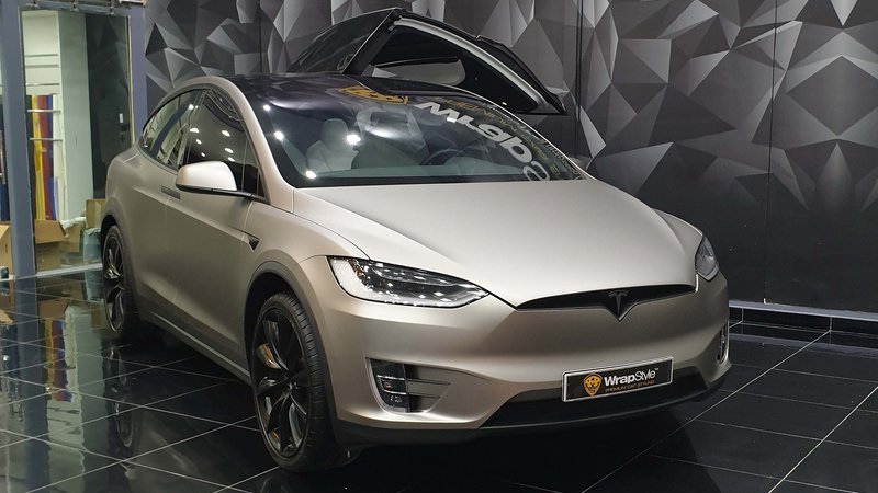 Tesla Model X - Beige Matt wrap