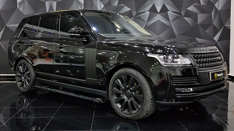 Range Rover Vogue - Black Gloss wrap
