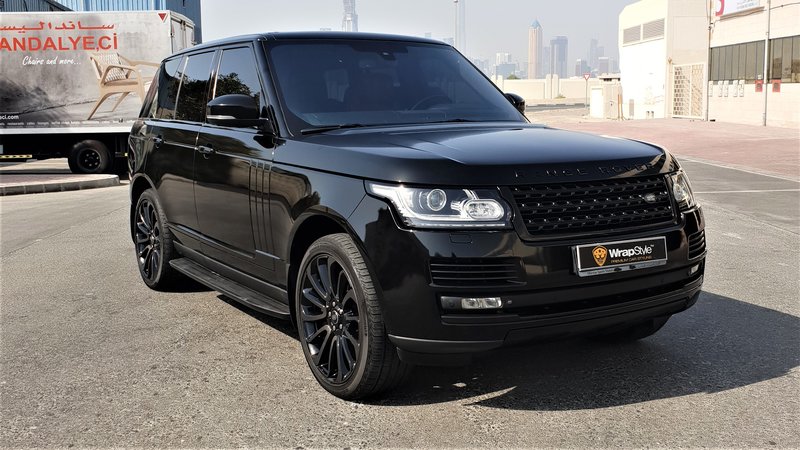 Range Rover Vogue - Black Gloss wrap - img 1 small