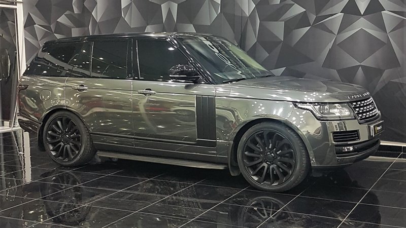 Range Rover Vogue - Chrome wrap