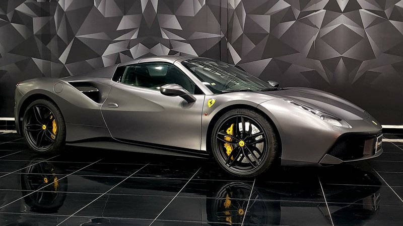 Ferrari 488 - Grey Satin wrap
