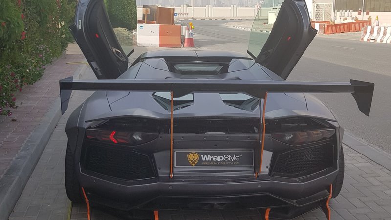 Lamborghini Aventador - Grey Satin wrap - img 2 small