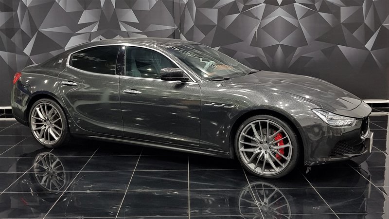 Maserati Ghibli S - Grey Pearl wrap