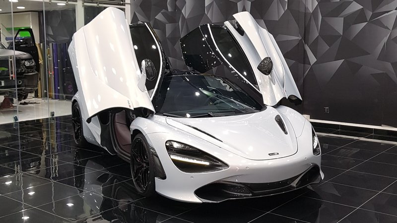 McLaren 720S - Silver Gloss wrap - img 1 small