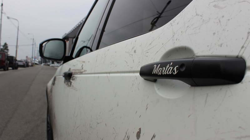 Land Rover Discovery - Dirty design - img 2 small