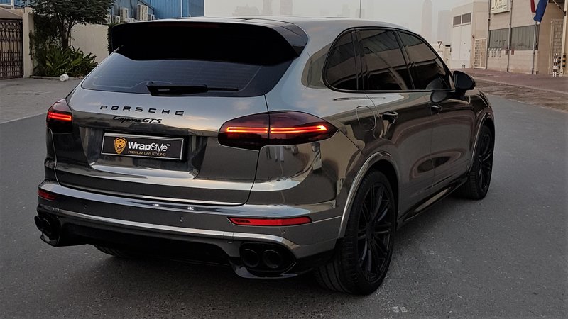 Porsche Cayenne - Chrome Gloss wrap - img 1 small