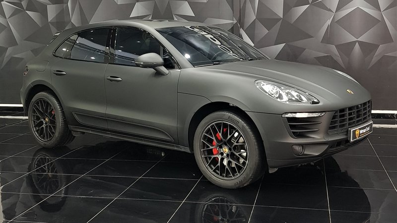 Porsche Macan - Black Matt wrap