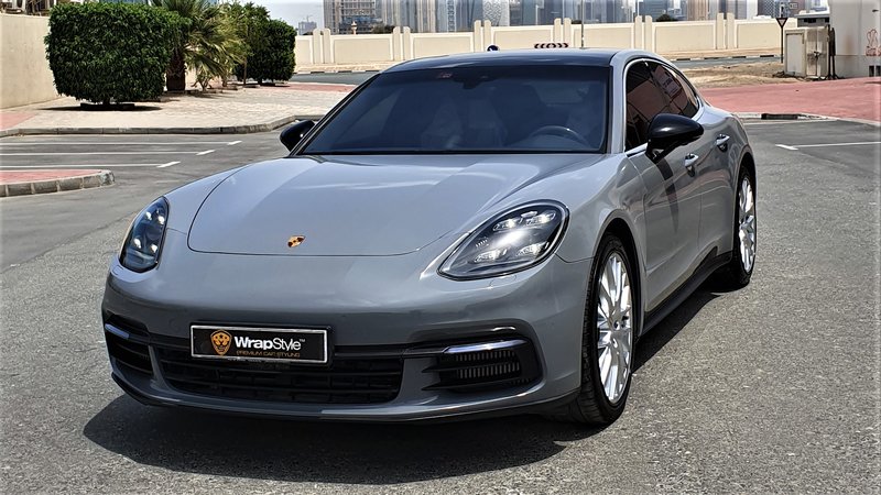 Porsche Panamera - Grey Gloss wrap - img 1 small