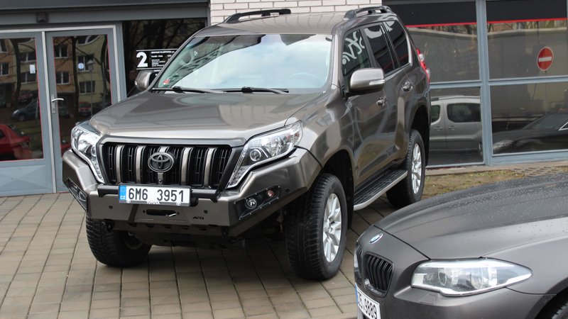 Toyota Land Cruiser AFN - Charcoal Gloss wrap