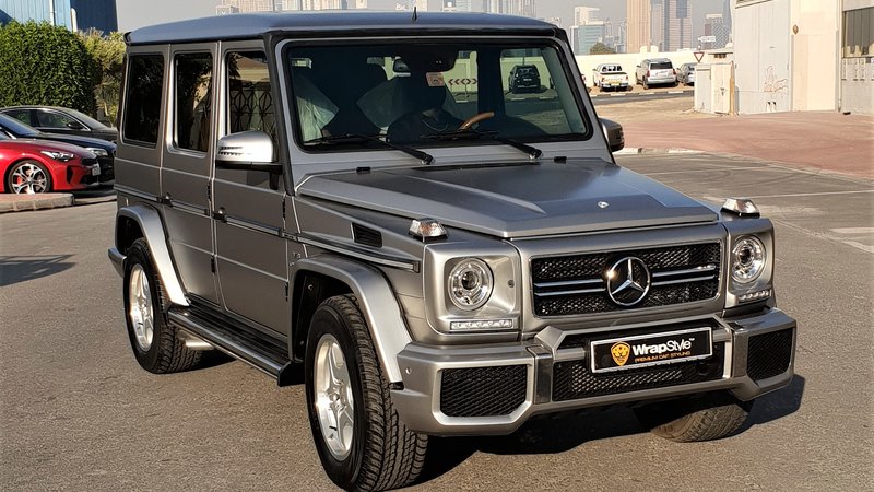 Mercedes G - Silver Satin wrap - img 1 small