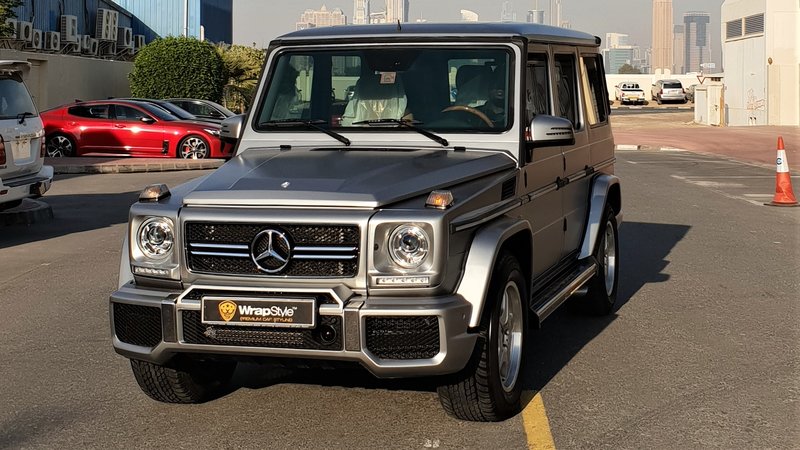 Mercedes G - Silver Satin wrap - img 2 small