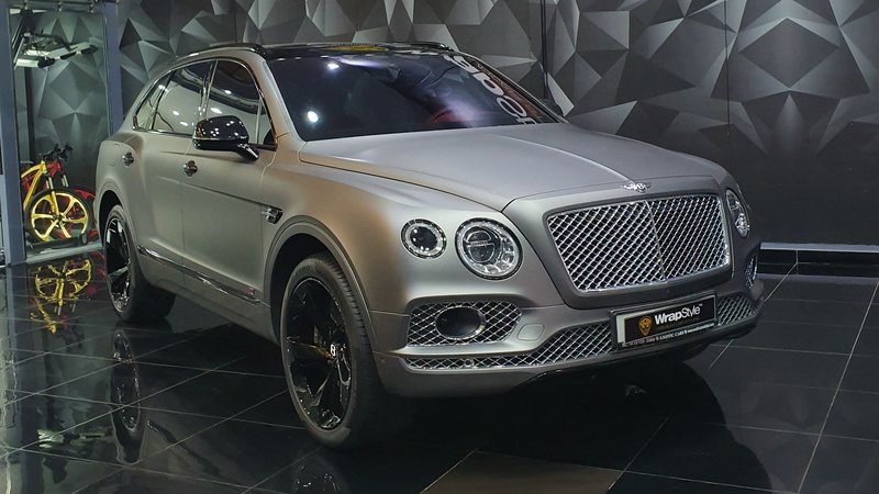 Bentley Bentayga - Grey Matt wrap - cover small