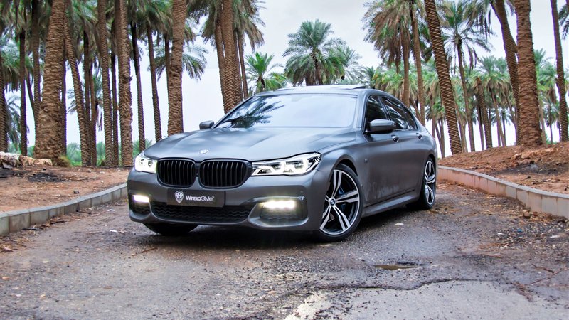 BMW 7 - Grey Satin wrap