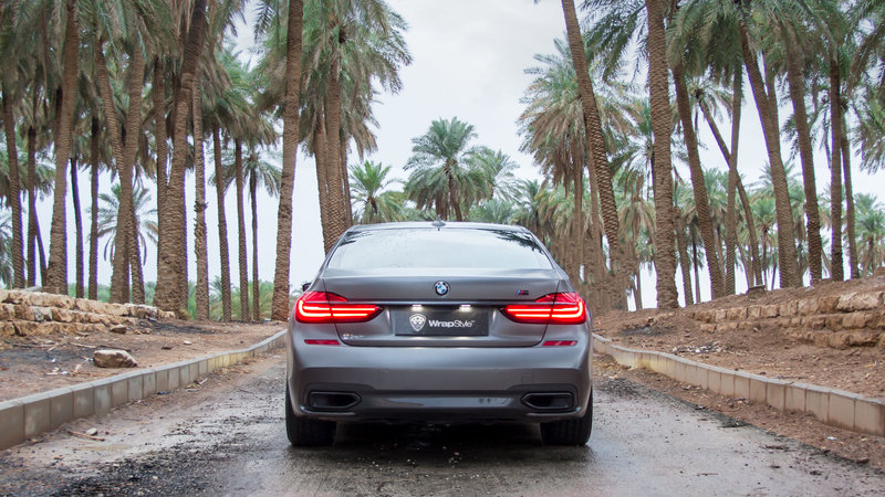 BMW 7 - Grey Satin wrap - img 3 small