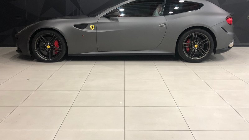 Ferrari GTC4 Lusso - Grey Matt wrap - img 1 small