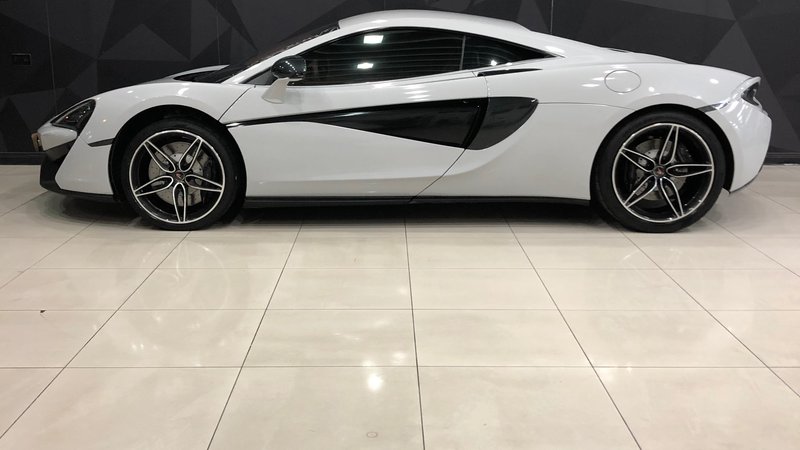 McLaren 570GT - Grey Gloss wrap - img 2 small