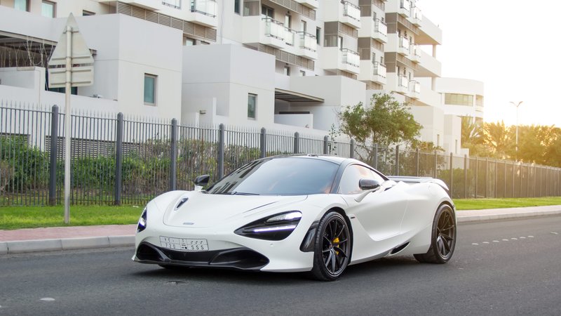 McLaren 720S - White Matt wrap - cover small