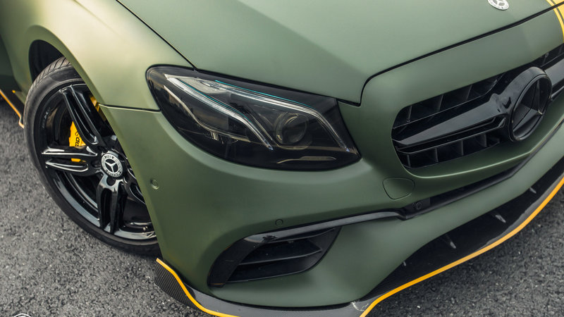 Mercedes Benz - E300 wrap matte military green - img 1 small