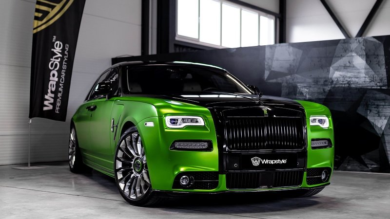 Rolls-Royce - Green Satin - img 1 small