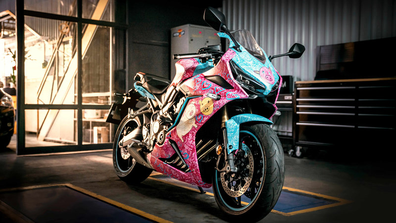 Honda CBR650R - Pig Design - 1