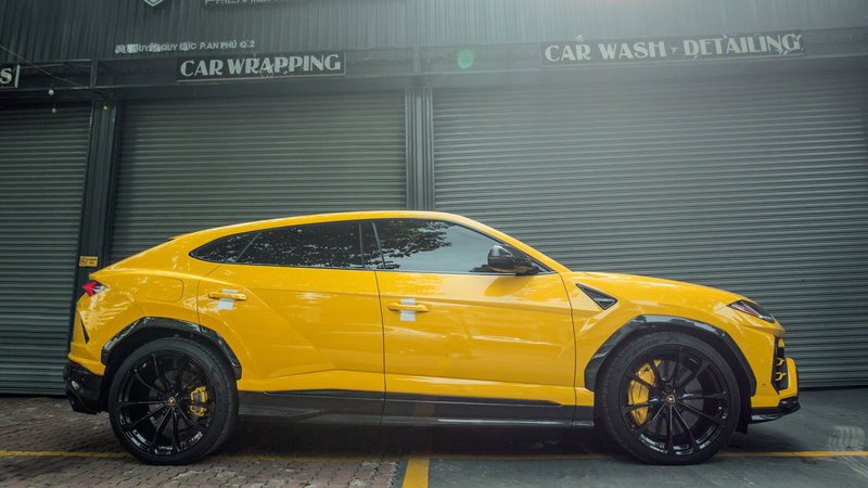 Lamborghini Urus - Yellow Wrap - img 13 small