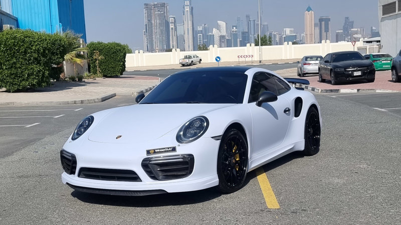 Porsche 911 - Matte White Wrap - img 1 small