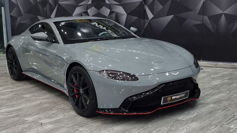 Aston Martin Vantage - Grey Wrap - img 1 small