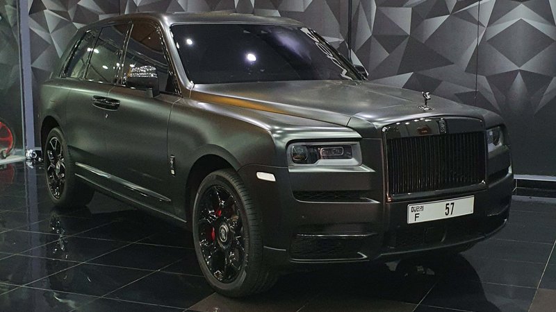 Rolls-Royce Cullinan - Black Wrap - cover small