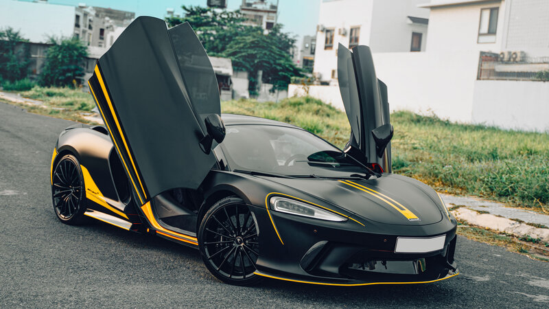 McLaren GT - Black Satin Wrap - img 23 small