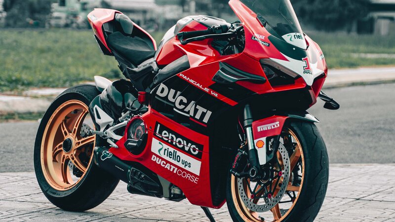 Ducati Panigale V4 - Racing Wrap - img 4 small