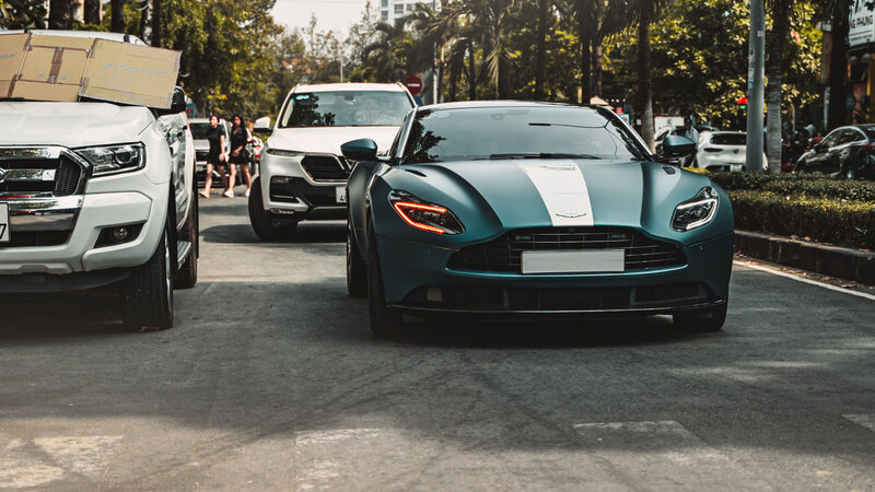 Aston Martin DB11 - Jewel Green Wrap - img 3 small