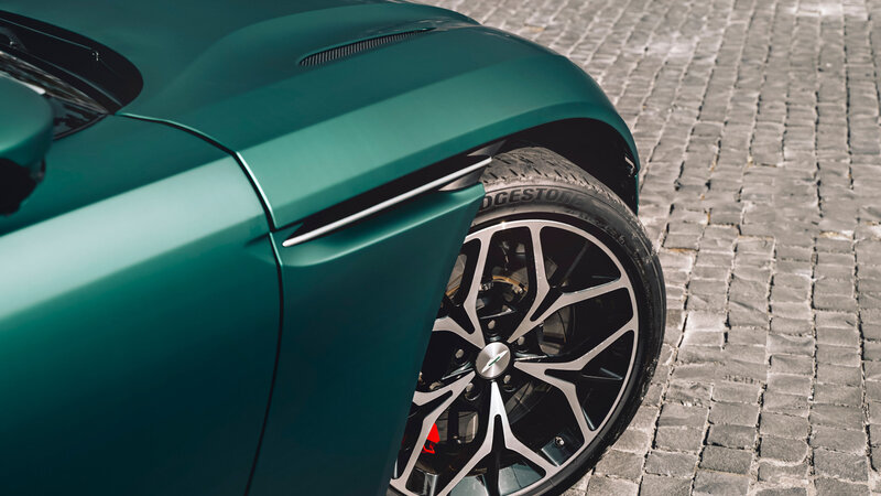 Aston Martin DB11 - Jewel Green Wrap - img 5 small