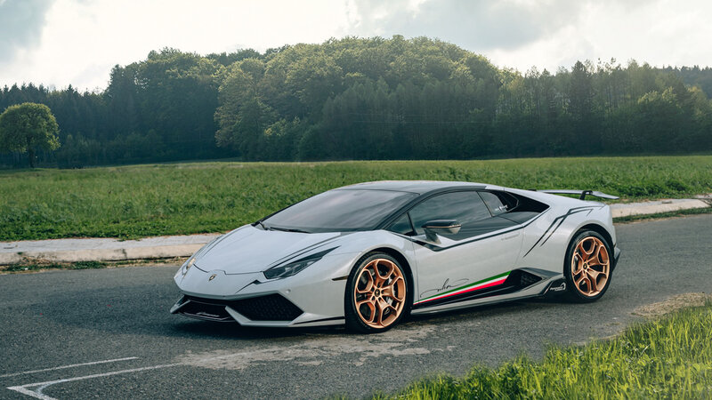 Lamborghini Huracan - Speed Silver Metallic Wrap - img 2 small