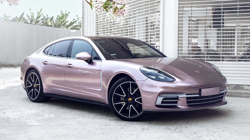 Porsche Panamera - Metallic Rose Wrap - img 2 small