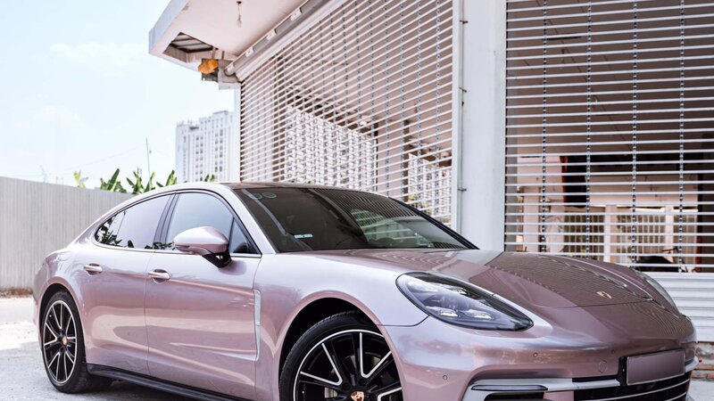 Porsche Panamera - Metallic Rose Wrap - img 4 small