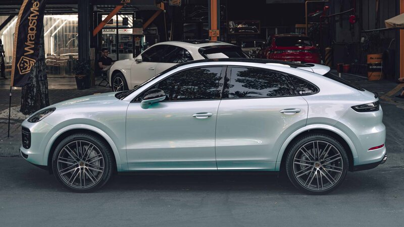 Porsche Cayenne - Neon Mint Wrap