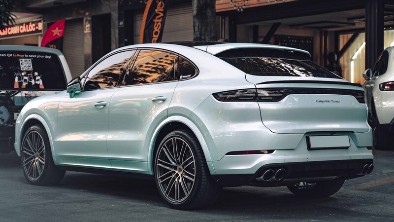 Porsche Cayenne - Neon Mint Wrap - img 1 small