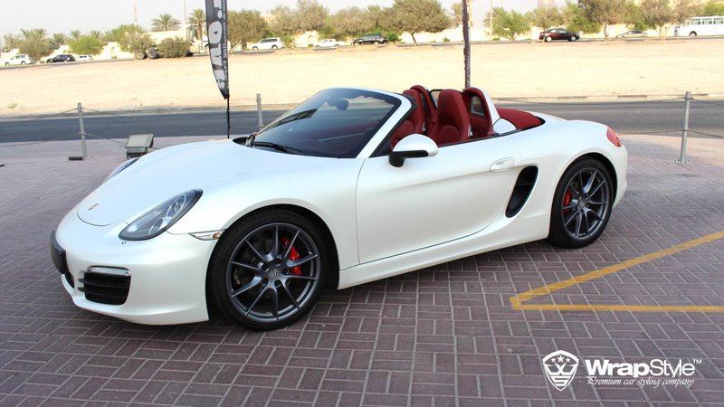 Porsche Boxter - White Pearl Satin wrap - img 2 small