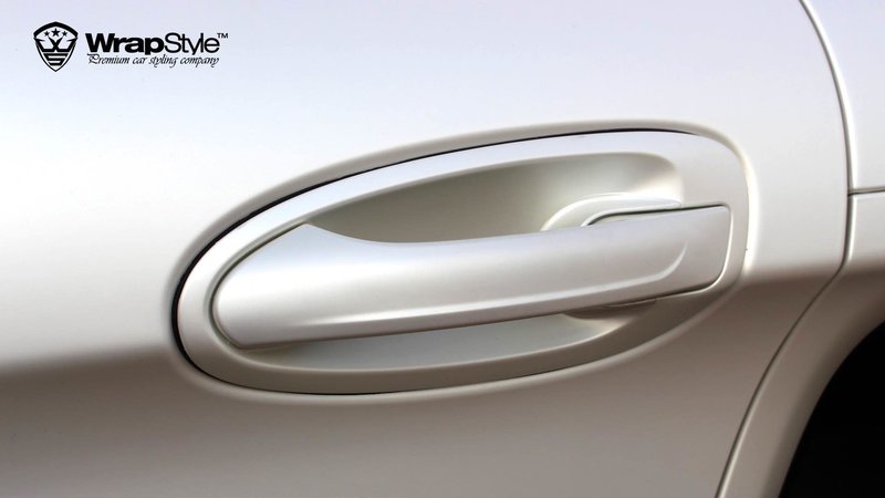 Porsche Boxter - White Pearl Satin wrap - img 1 small