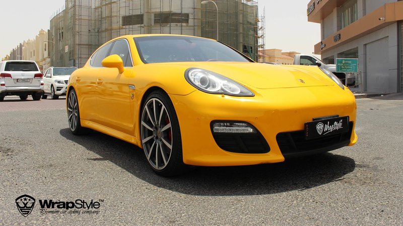 Porsche Panamera 4S Hybrid - Yellow Gloss wrap - img 5 small