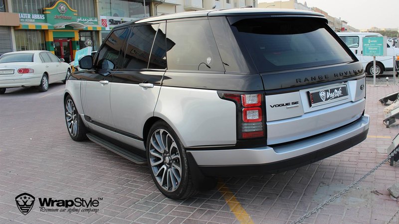 Range Rover Vogue - Black Metallic wrap - img 4 small