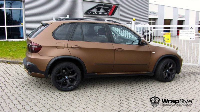 BMW X5 - Anodized Brown Matt wrap - img 1 small