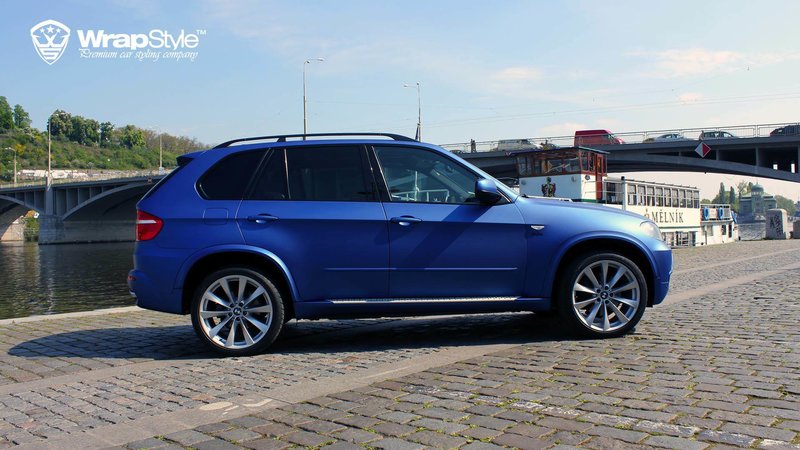 BMW X5 - Blue Aluminium Satin wrap - img 4 small
