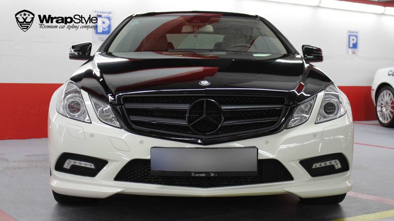 Mercedes E - Black Stripe wrap - img 2 small