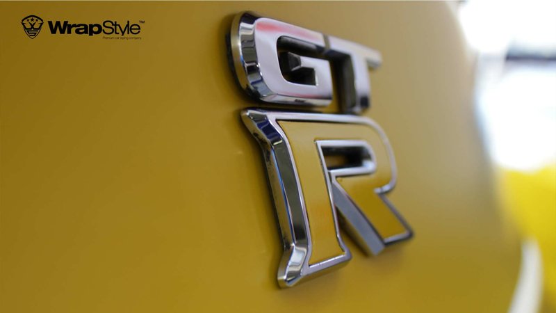 Nissan GTR  - Orange Gloss wrap - img 3 small