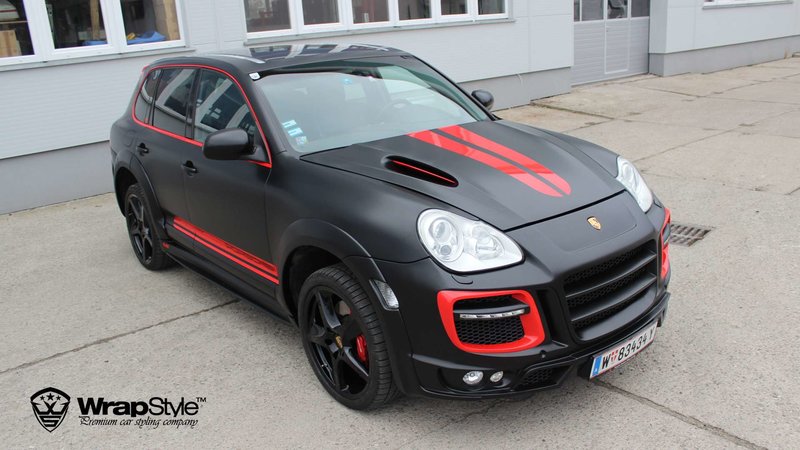 Porsche Cayenne - Black Satin wrap - img 3 small