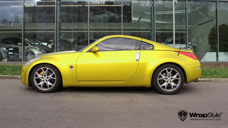 Nissan 350Z - Yellow Satin Chrome wrap - img 1 small